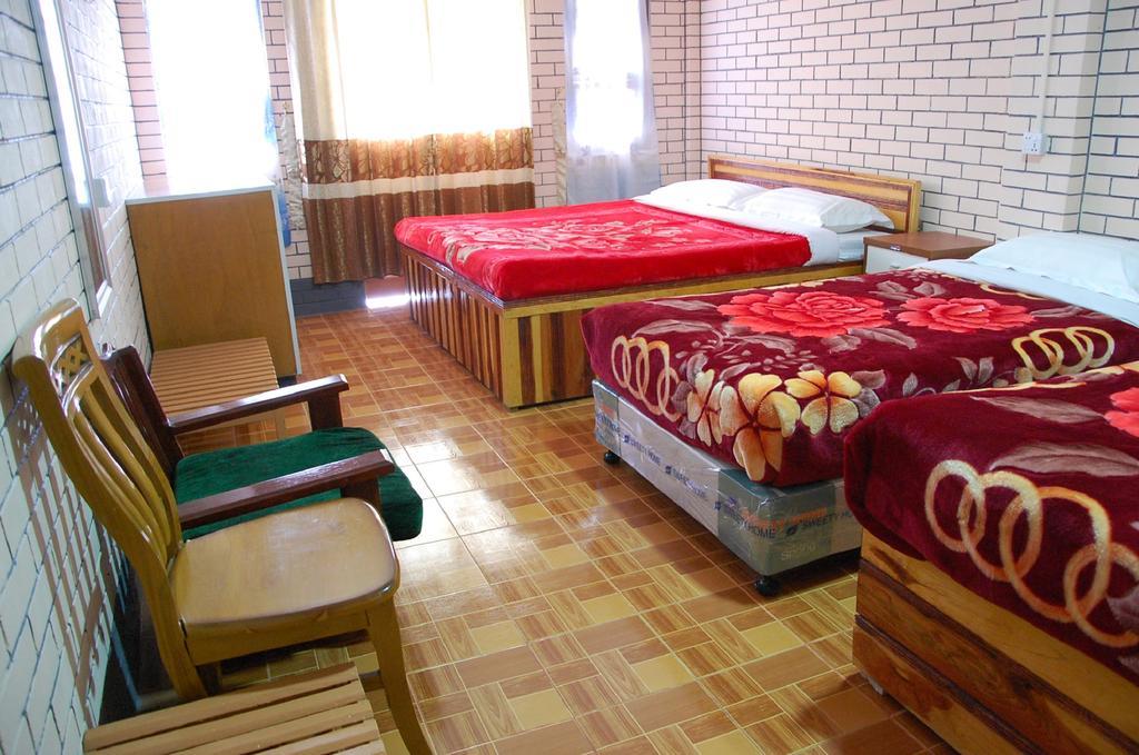 Dormitory @ Golden Kalaw Hotel Exterior photo