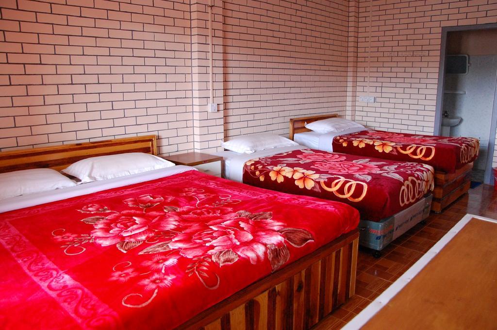 Dormitory @ Golden Kalaw Hotel Exterior photo
