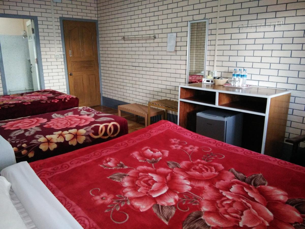 Dormitory @ Golden Kalaw Hotel Exterior photo