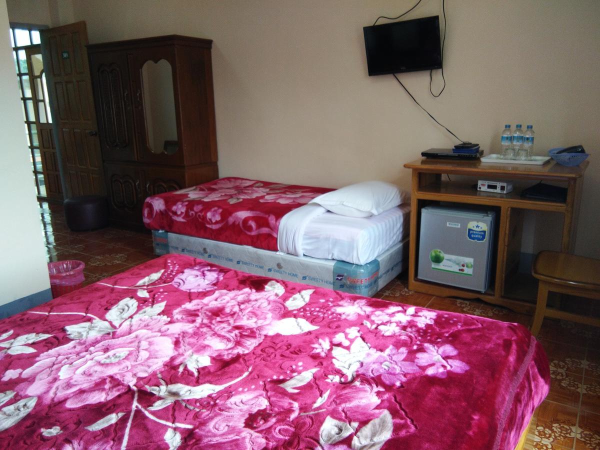 Dormitory @ Golden Kalaw Hotel Exterior photo
