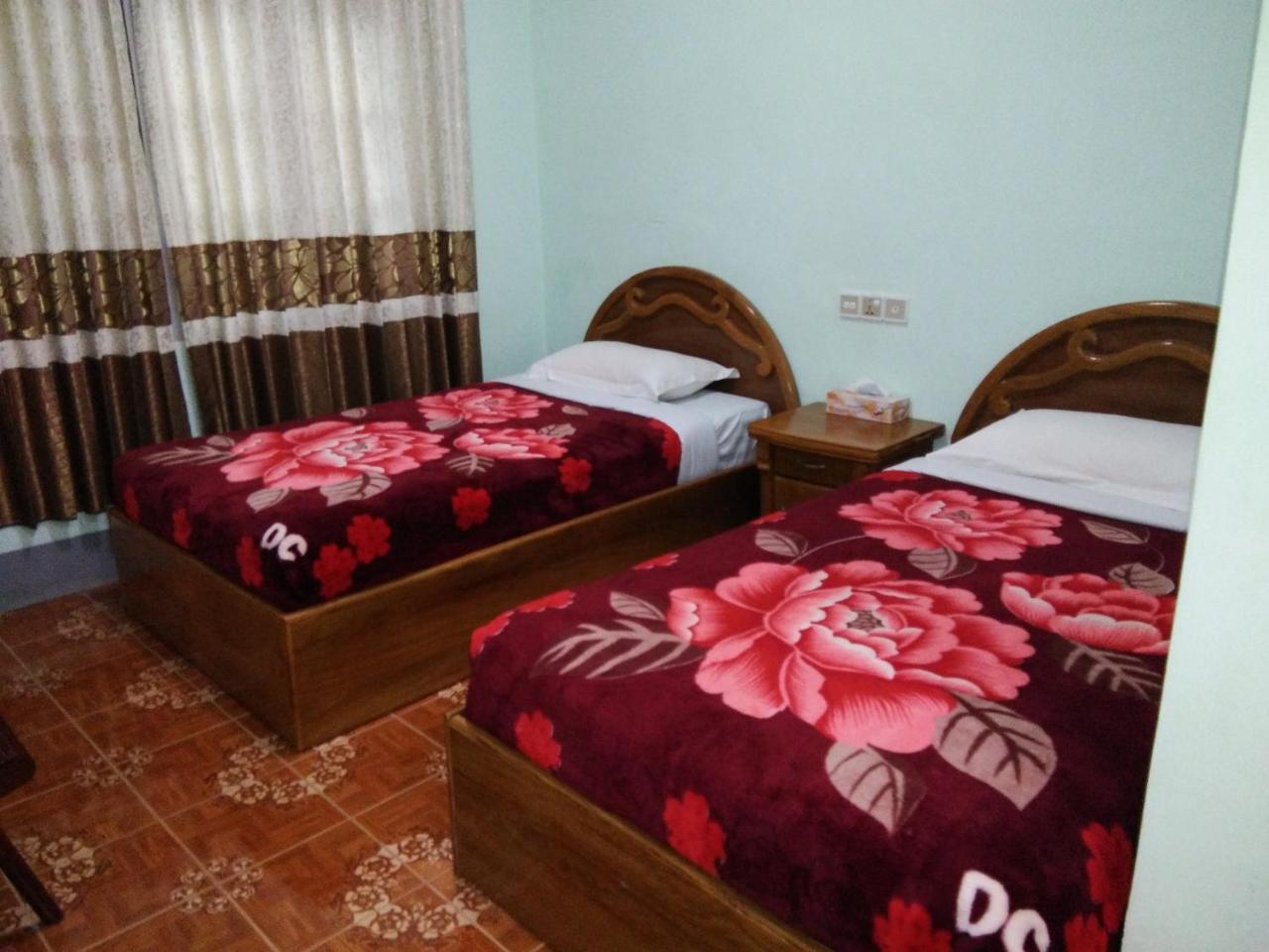 Dormitory @ Golden Kalaw Hotel Exterior photo