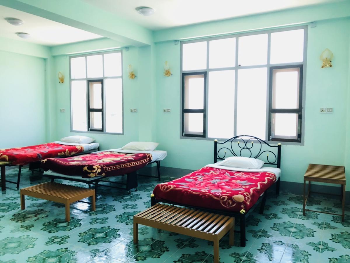 Dormitory @ Golden Kalaw Hotel Exterior photo