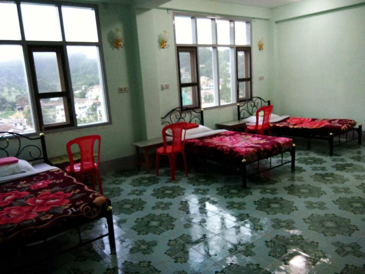 Dormitory @ Golden Kalaw Hotel Exterior photo