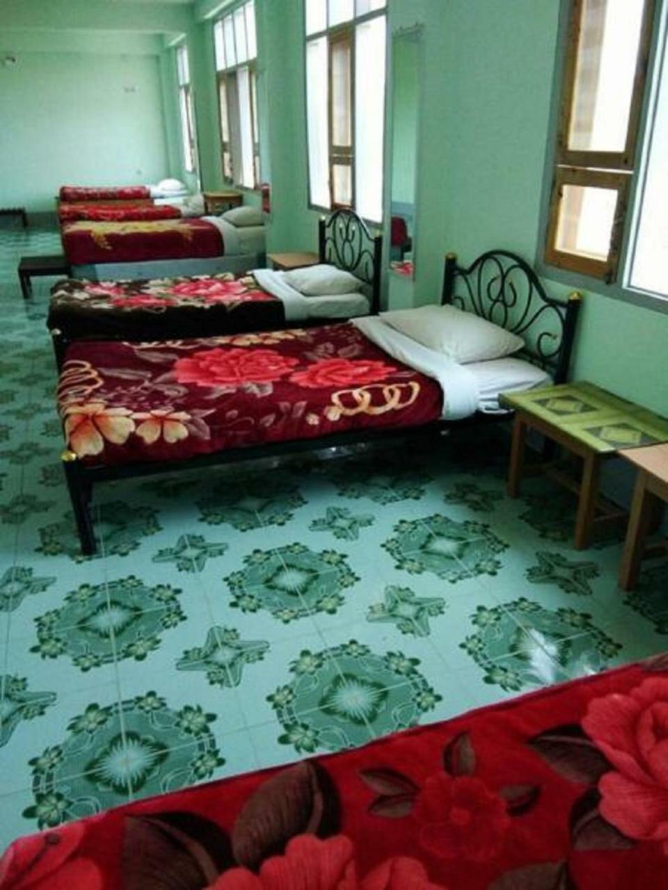 Dormitory @ Golden Kalaw Hotel Exterior photo